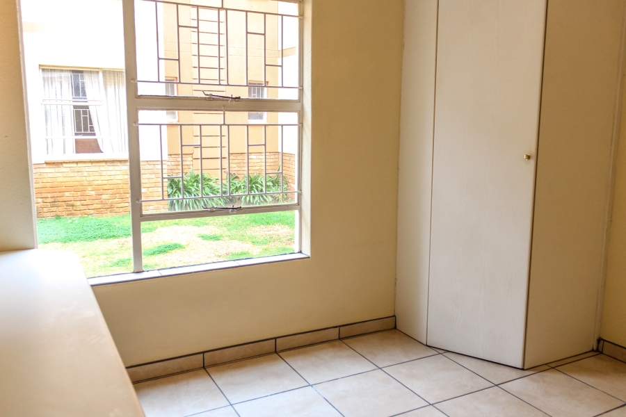 1 Bedroom Property for Sale in Kannoniers Park North West